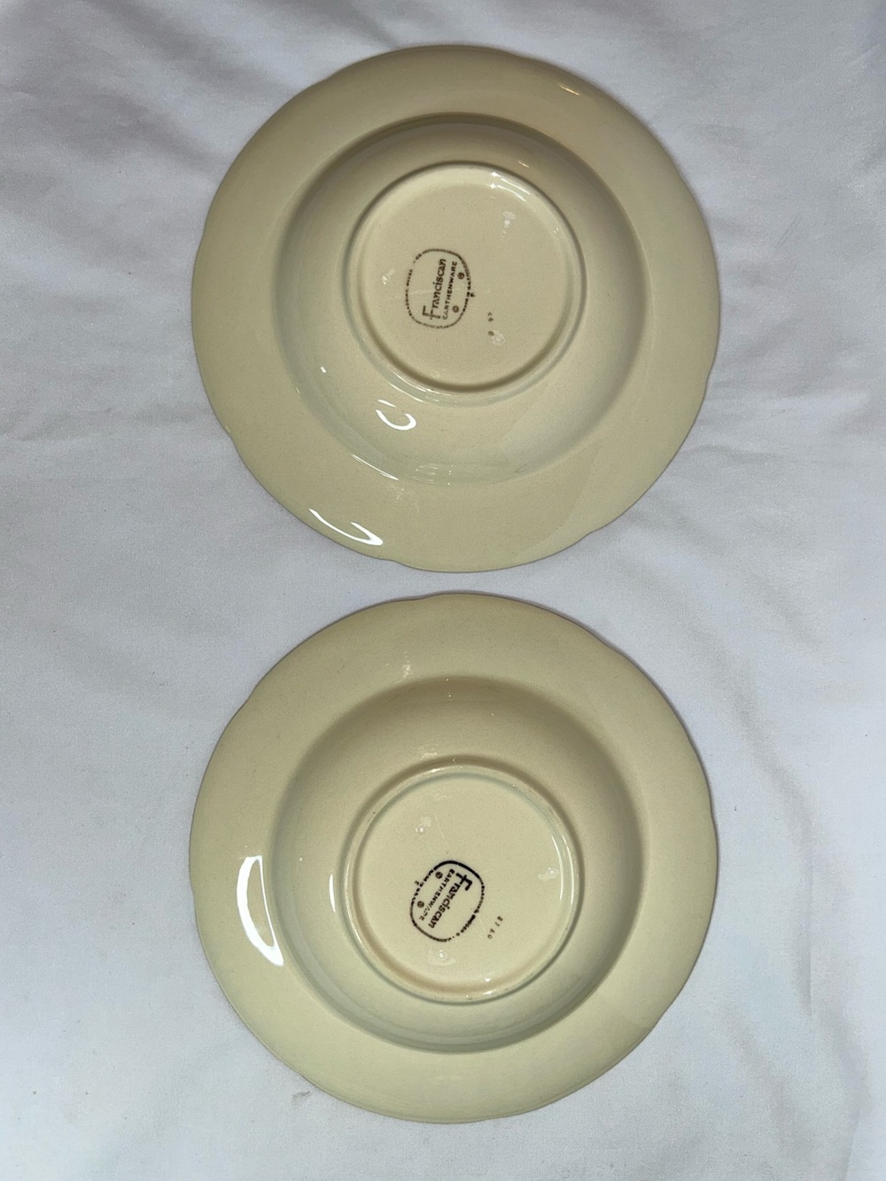 Franciscan Apple Print Vintage Hand-Painted Salad Soup Bowls Set of 7  - 1 Chip - Picture 6 of 11